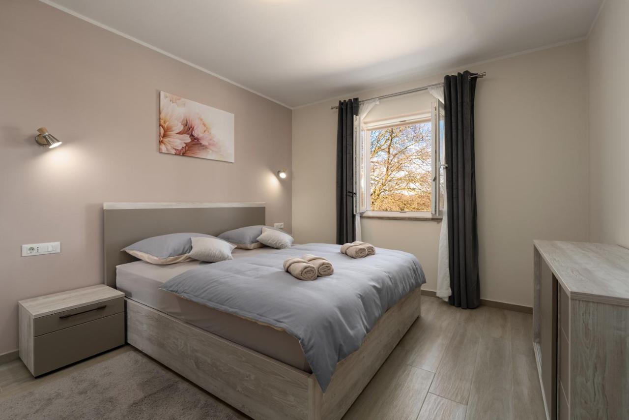 Holiday House Leana Пазин Екстер'єр фото